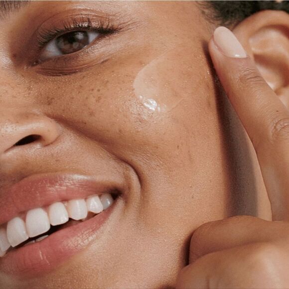 Clinique Even Better Radical Dark Spot Corrector - NIB - Picture 3 of 8